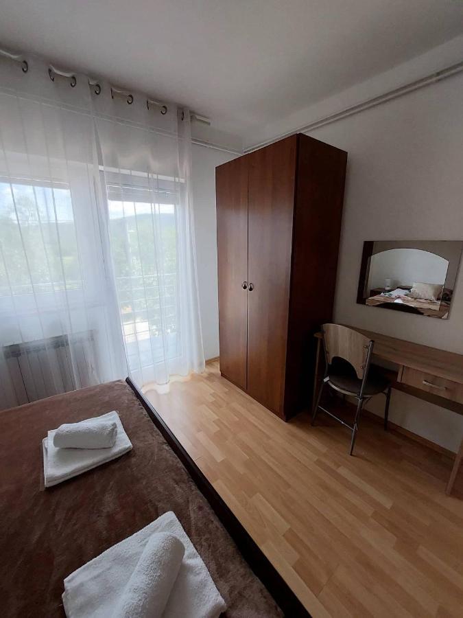 Dream Appartement Otočac Buitenkant foto